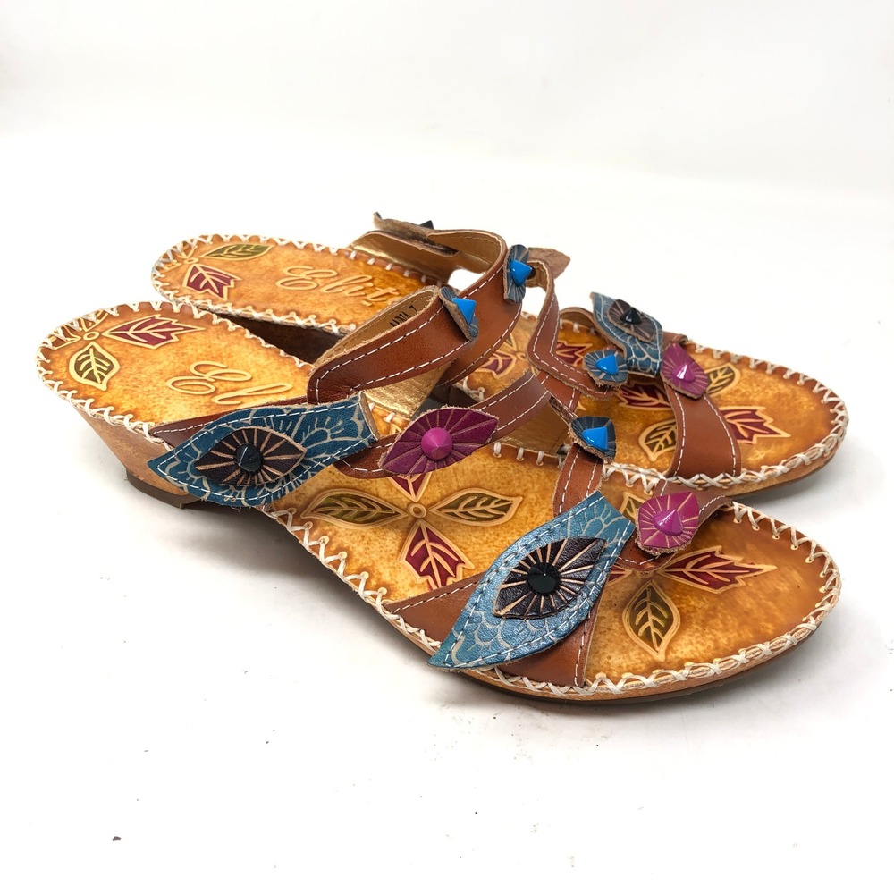 Elite by Corkys Womens 7 Anna Wedge Sandals Brown Floral Tooled Leather Boho